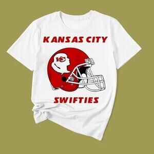 Kansas City Swifties Football Helmet Fan Gift Trend Graphic T-Shirt